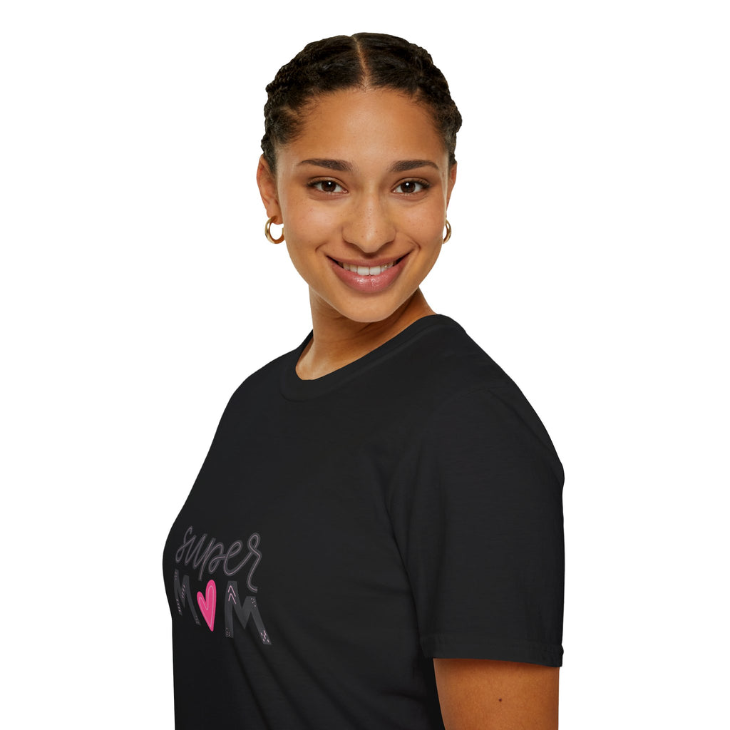 Super Mom heart graphic T-Shirt | Mother's Day mom shirt