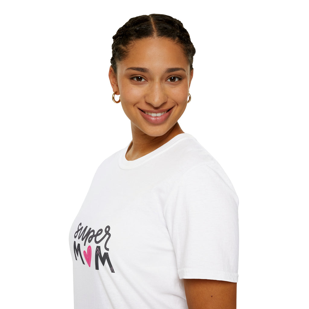 Super Mom heart graphic T-Shirt | Mother's Day mom shirt