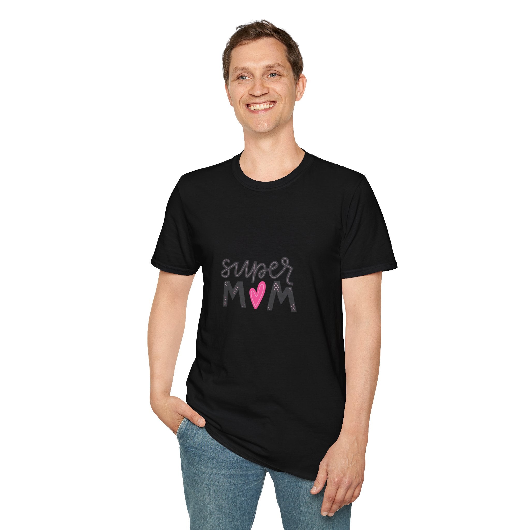 Super Mom heart graphic T-Shirt | Mother's Day mom shirt