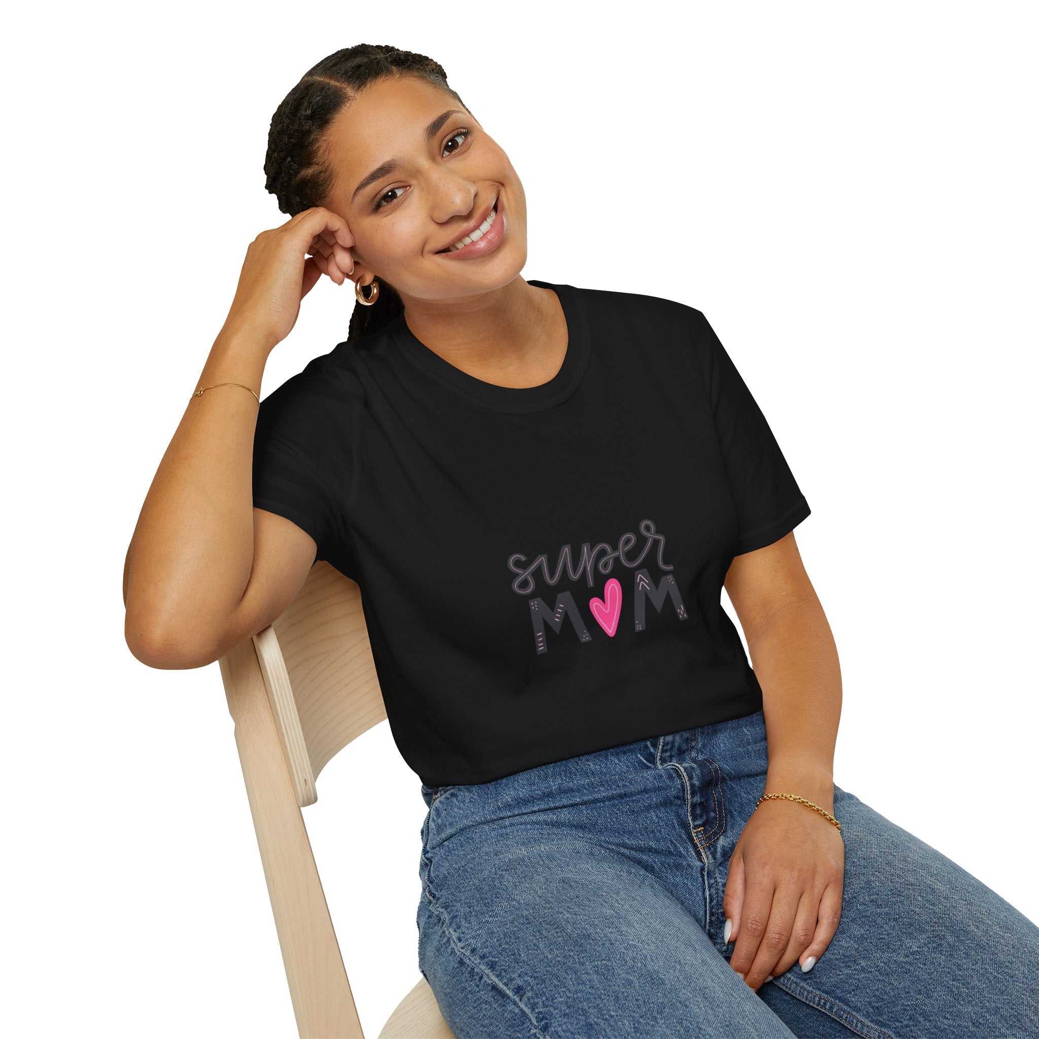Super Mom heart graphic T-Shirt | Mother's Day mom shirt