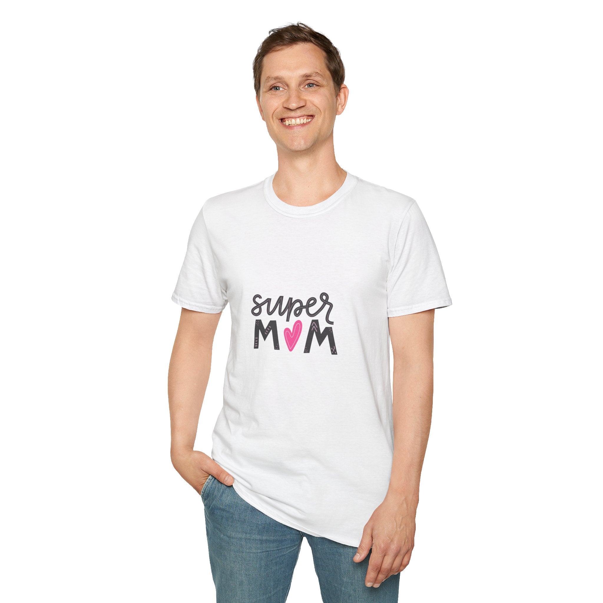 Super Mom heart graphic T-Shirt | Mother's Day mom shirt