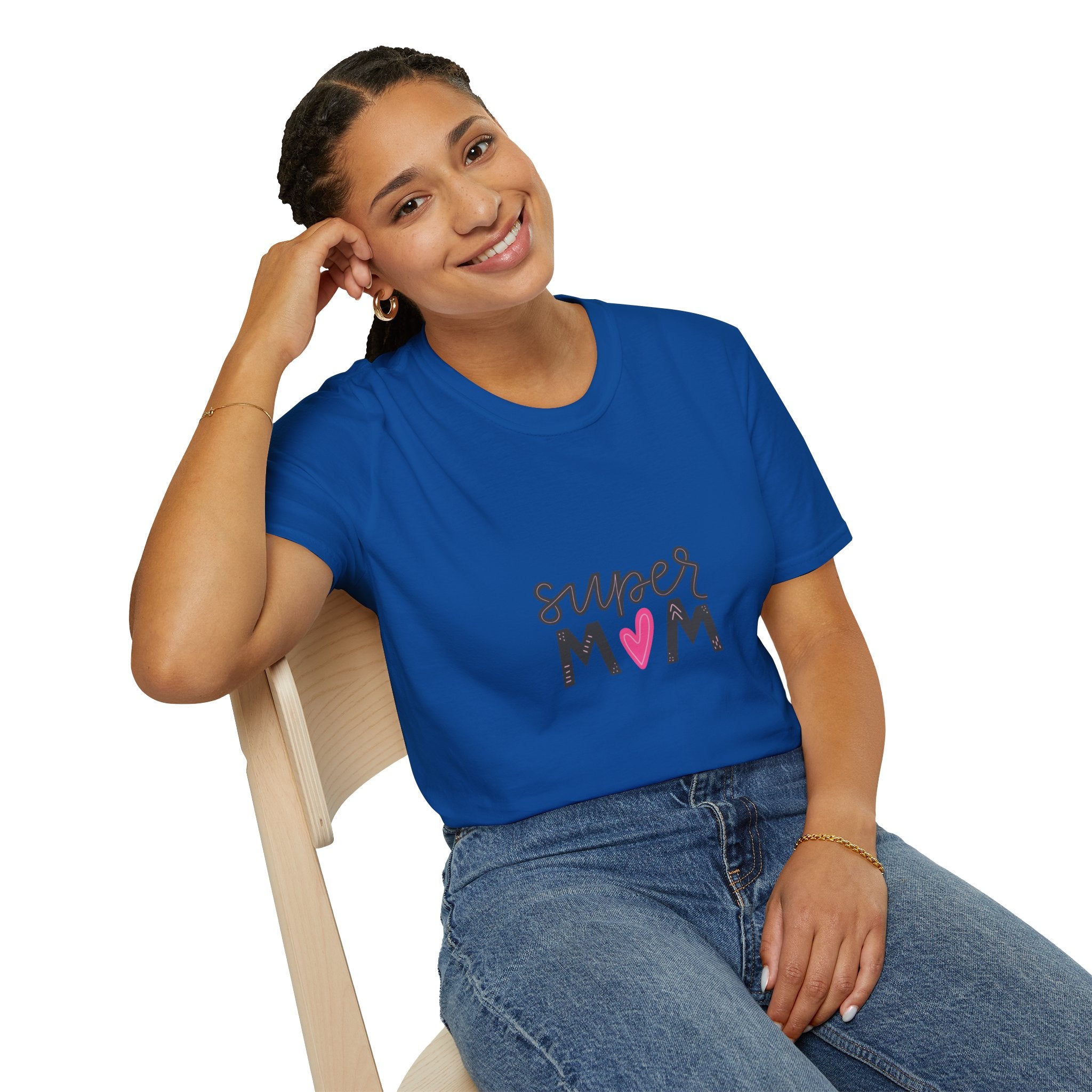 Super Mom heart graphic T-Shirt | Mother's Day mom shirt